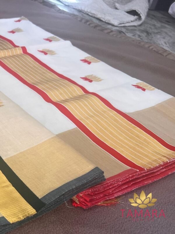 Tamara premium handloom lotus motif cotton saree - red - Image 2