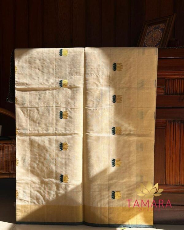 Tamara premium handloom green lotus motif tissue cotton saree from Kuthampully - Image 4