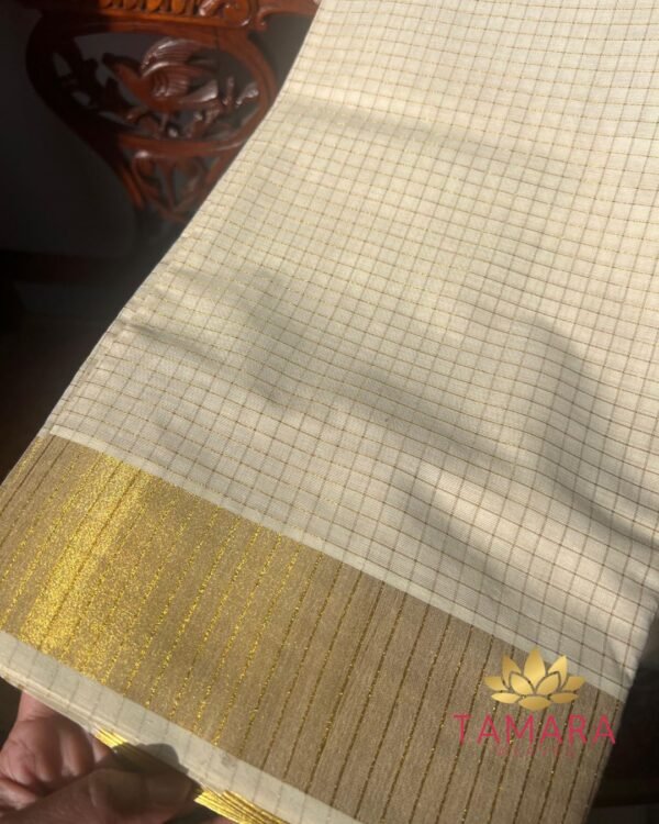 Tamara Kerala Set Mundu – Gold micro checks - Image 4