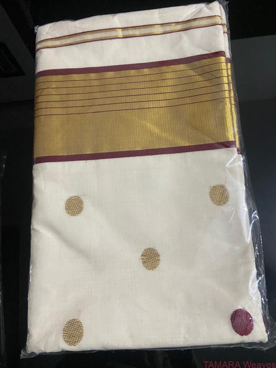 Tamara presents pure handloom polka dot saree (dark maroon kara) - Image 3