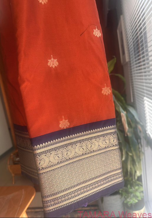 Semi kanchipuram silk saree - rust orange and navy blue - antique gold zari - Image 3