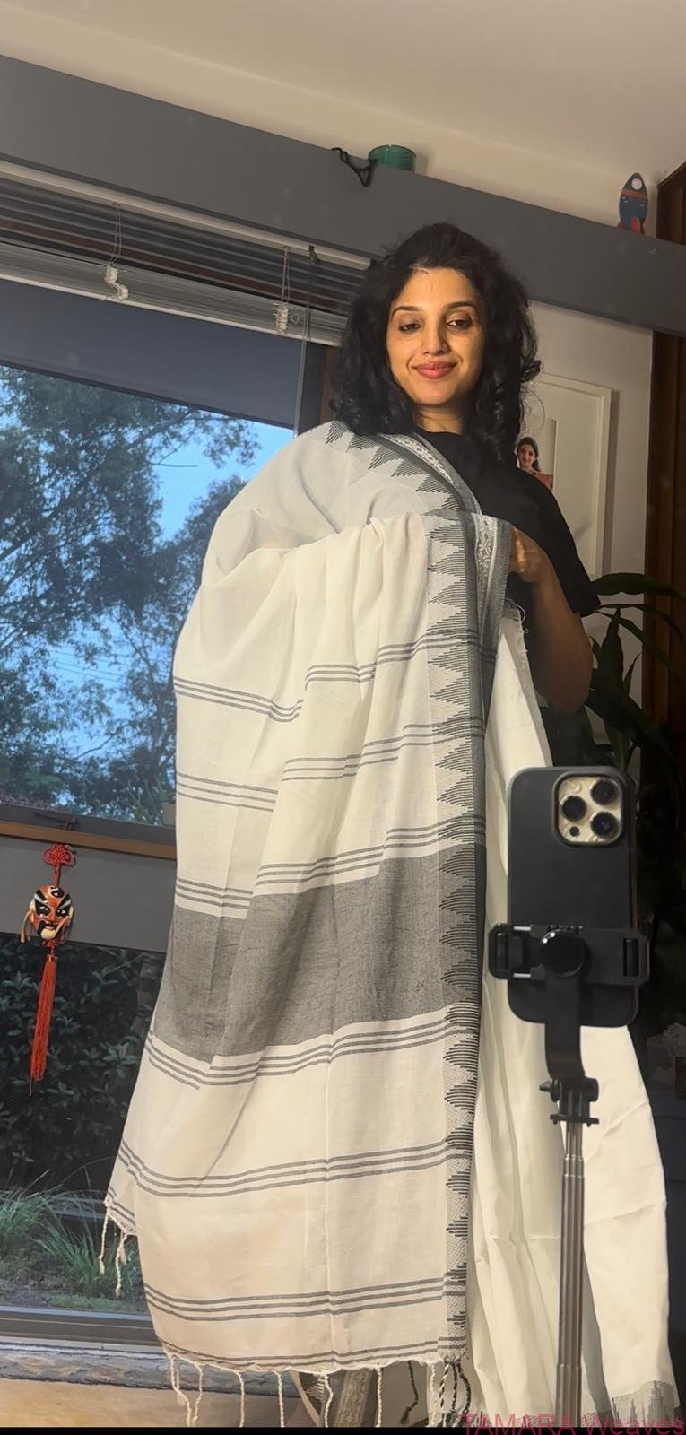 Pure Bengal Cotton Saree - White and Black temple borders - Image 2