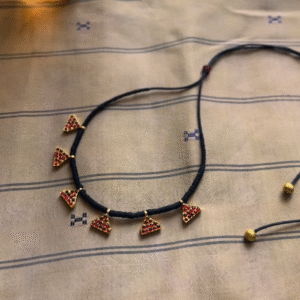 Handmade black thread gap necklace