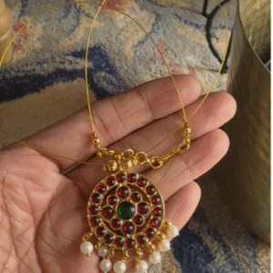 Kemp invisible necklace