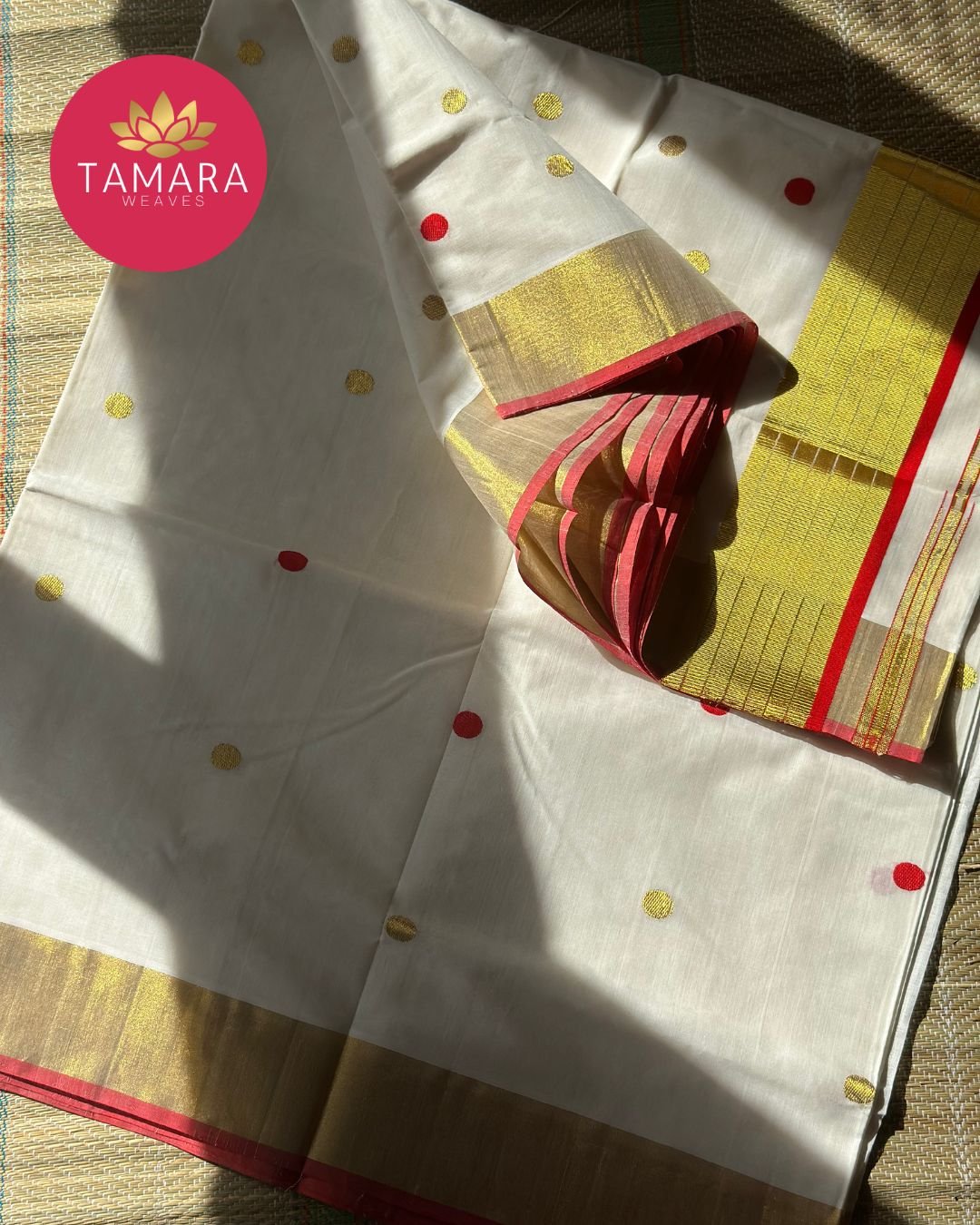 Tamara Premium handloom polka dot saree red kara - NAVYA nair - Image 2