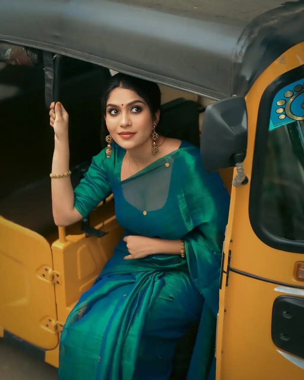 Tissue Mul Cotton Saree with Gini work in Australia - Image 6